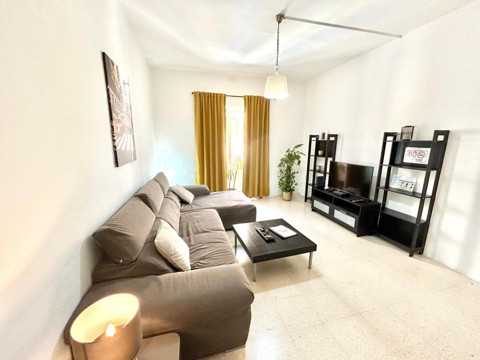 St Julians - Balluta Bay Large 3 Bedroom Apartment Sliema Exteriér fotografie