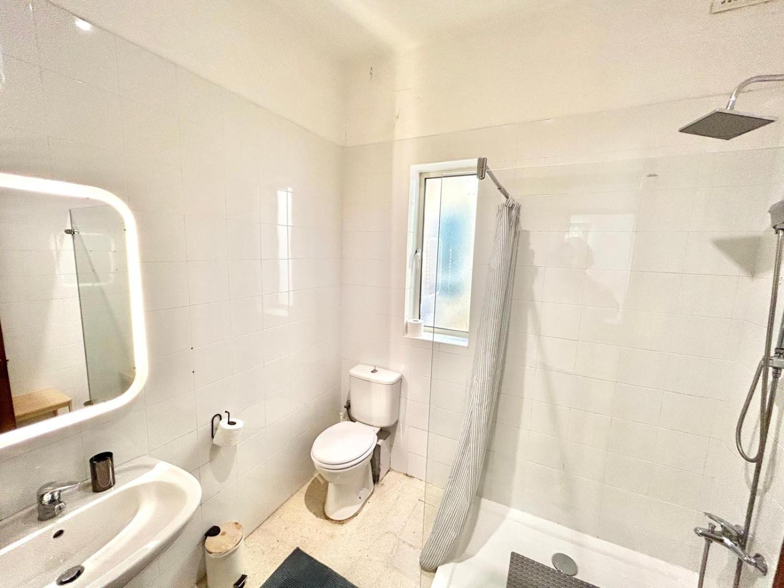 St Julians - Balluta Bay Large 3 Bedroom Apartment Sliema Exteriér fotografie